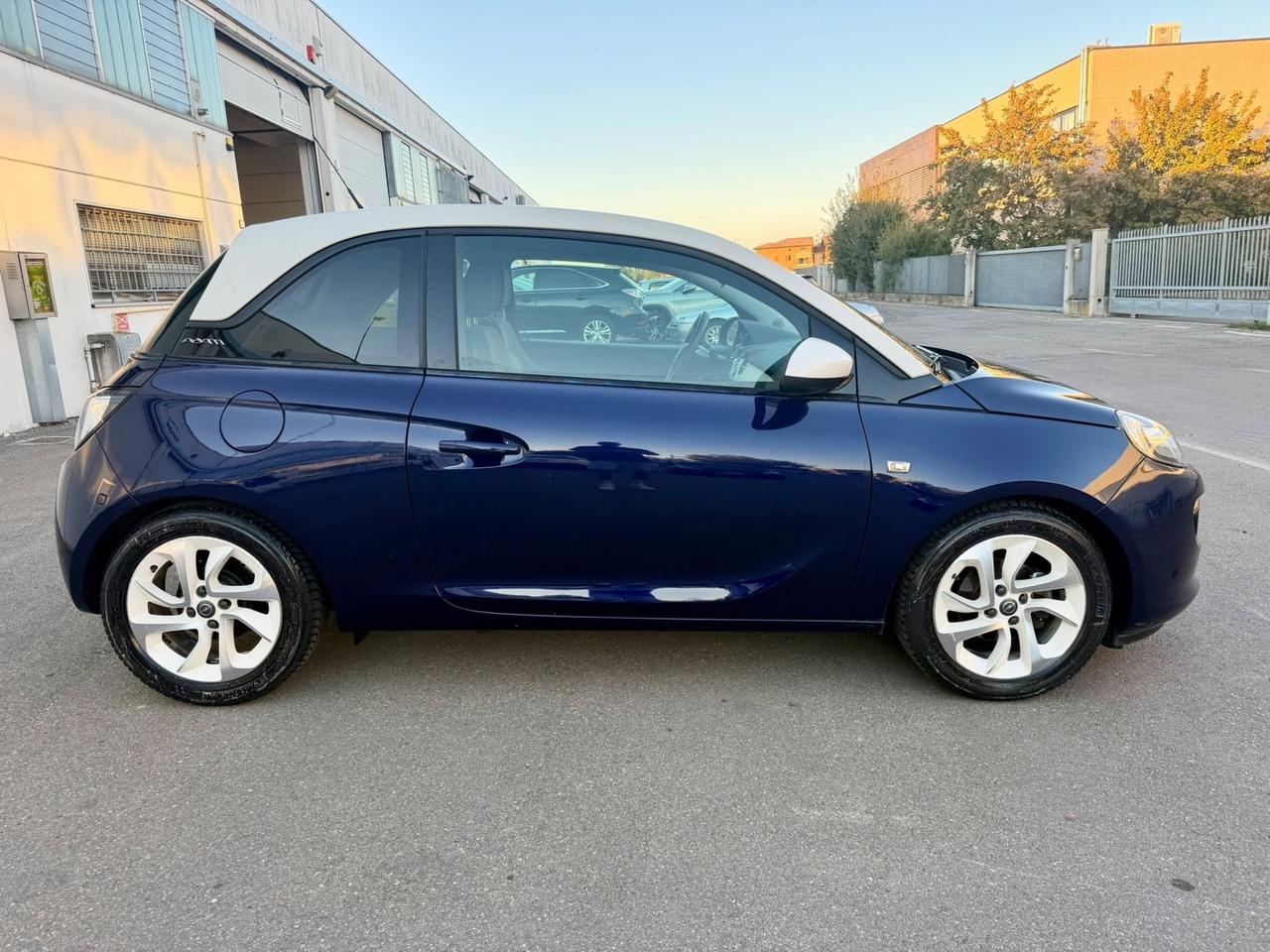 Opel Adam 1.2benz 2016 80.000km Euro6 per neopatentati