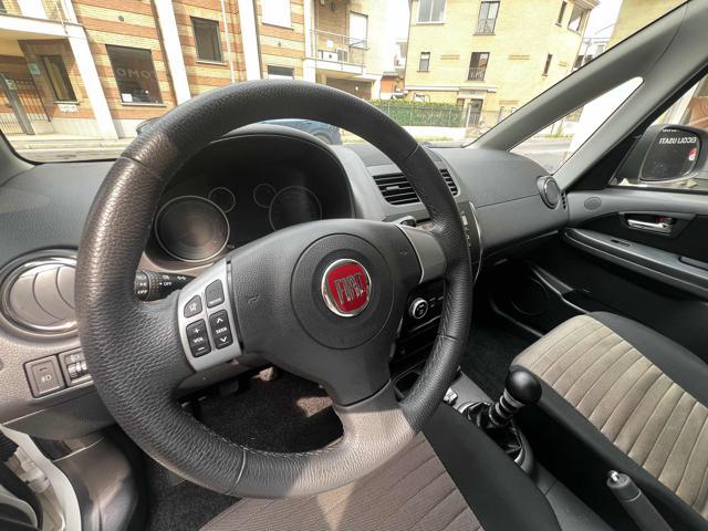 FIAT Sedici 2.0 MJT 16V DPF 4x4 Emotion