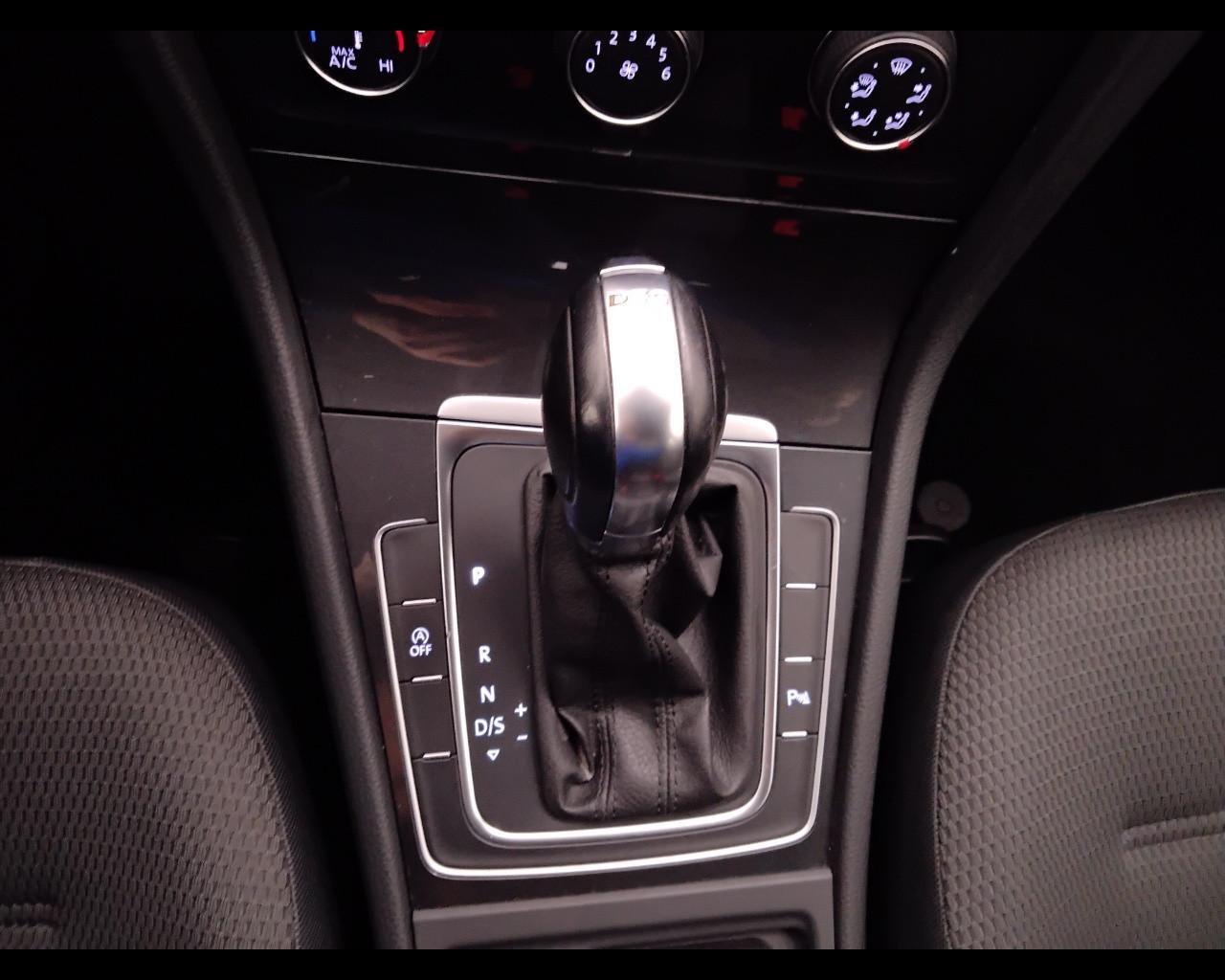 VOLKSWAGEN Golf VII 2017 5p - Golf 5p 1.6 tdi Business 115cv dsg