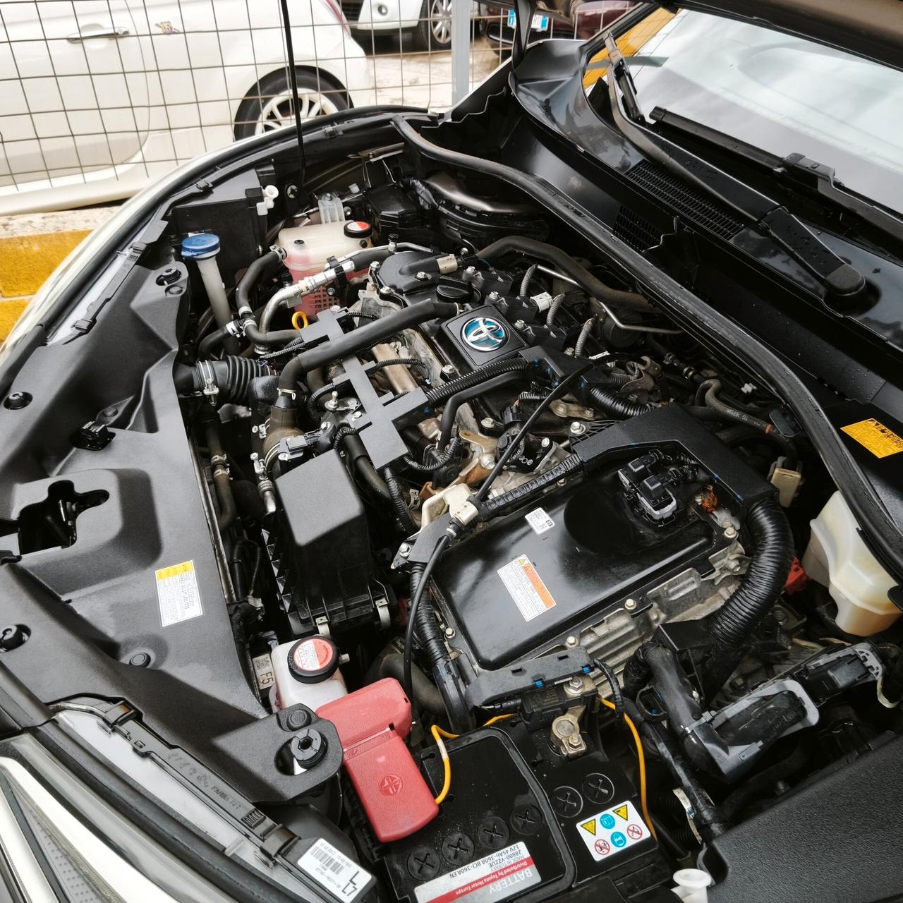 Toyota C-HR 1.8 Hybrid E-CVT Style