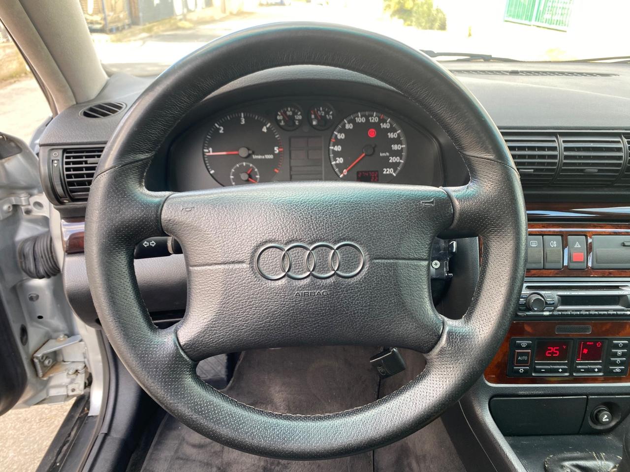 Audi A4 1.9 TDI cat Advance