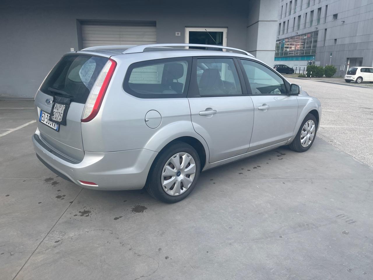 Ford Focus 1.6 105 CV SOLO 100 MILA KM