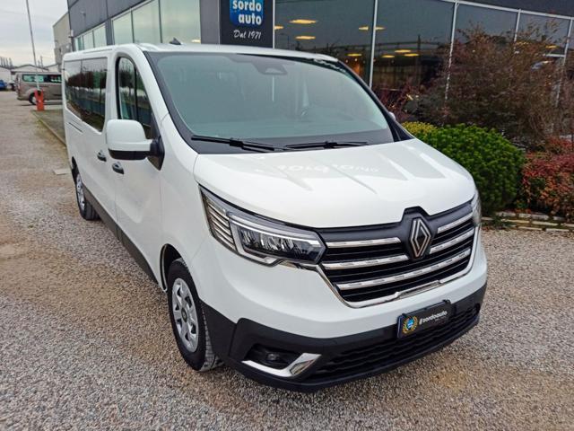 RENAULT Trafic BluedCi 9 posti