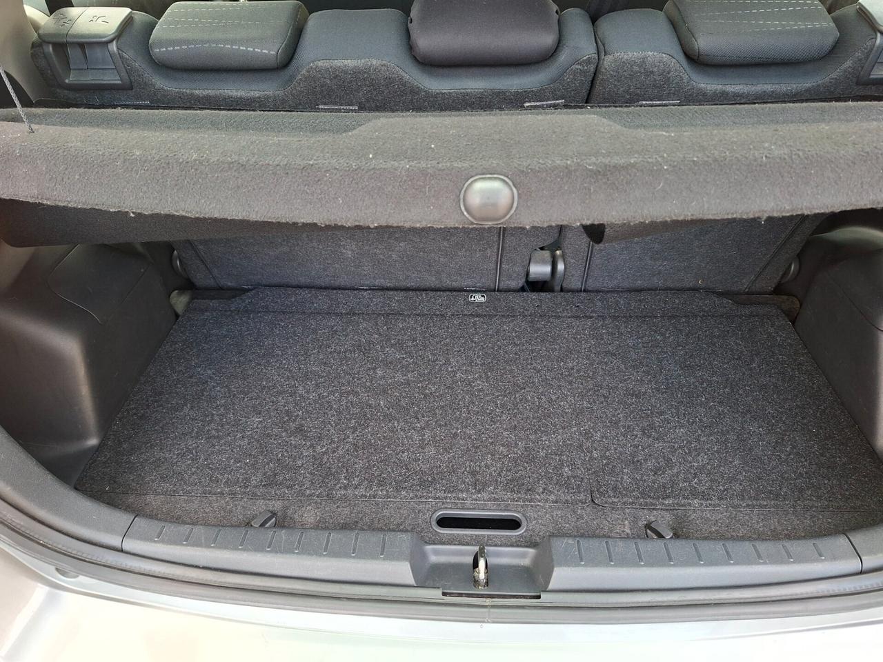 Toyota Yaris 1.3 5p. Luna *NEOPATENTATI*