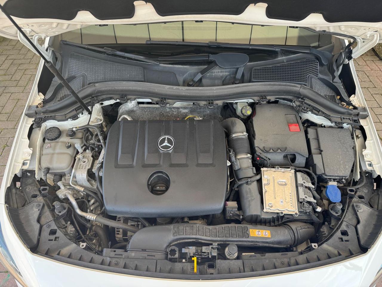 Mercedes-Benz B 180 Sport Plus B 180 D