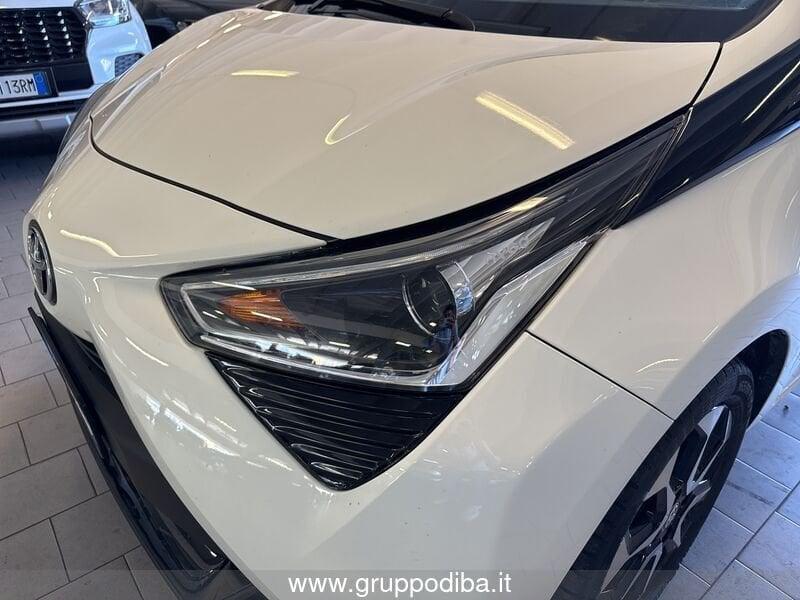 Toyota Aygo II 2018 5p 5p 1.0 x-play 72cv