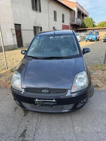 Ford fiesta 1.4 diesel neopatentati