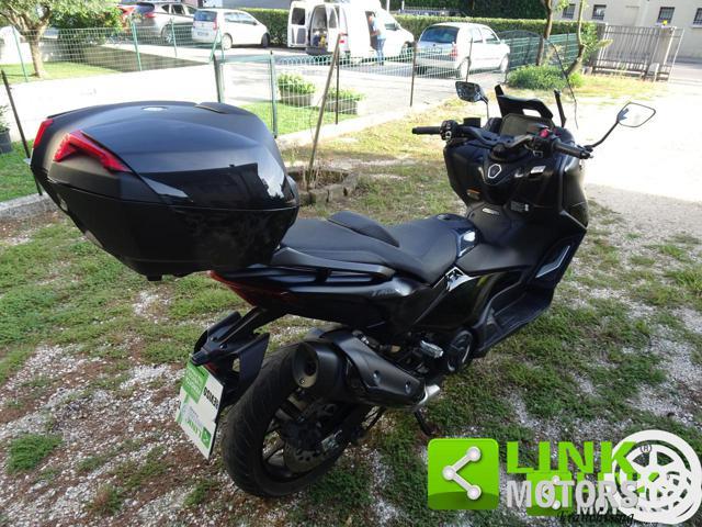 YAMAHA T-Max 560 TECH