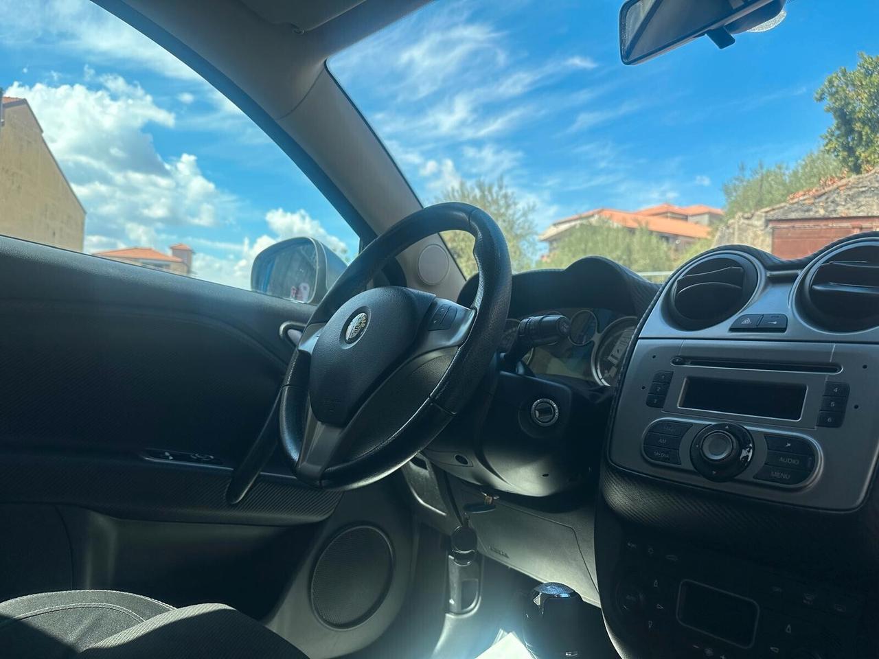 Alfa Romeo MiTo 1.3 JTDm-2 95 CV S&S Distinctive Sport Pack