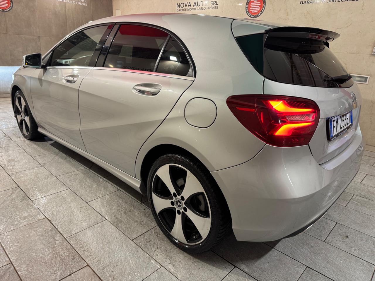 Mercedes-benz A 180 A 180 d Sport