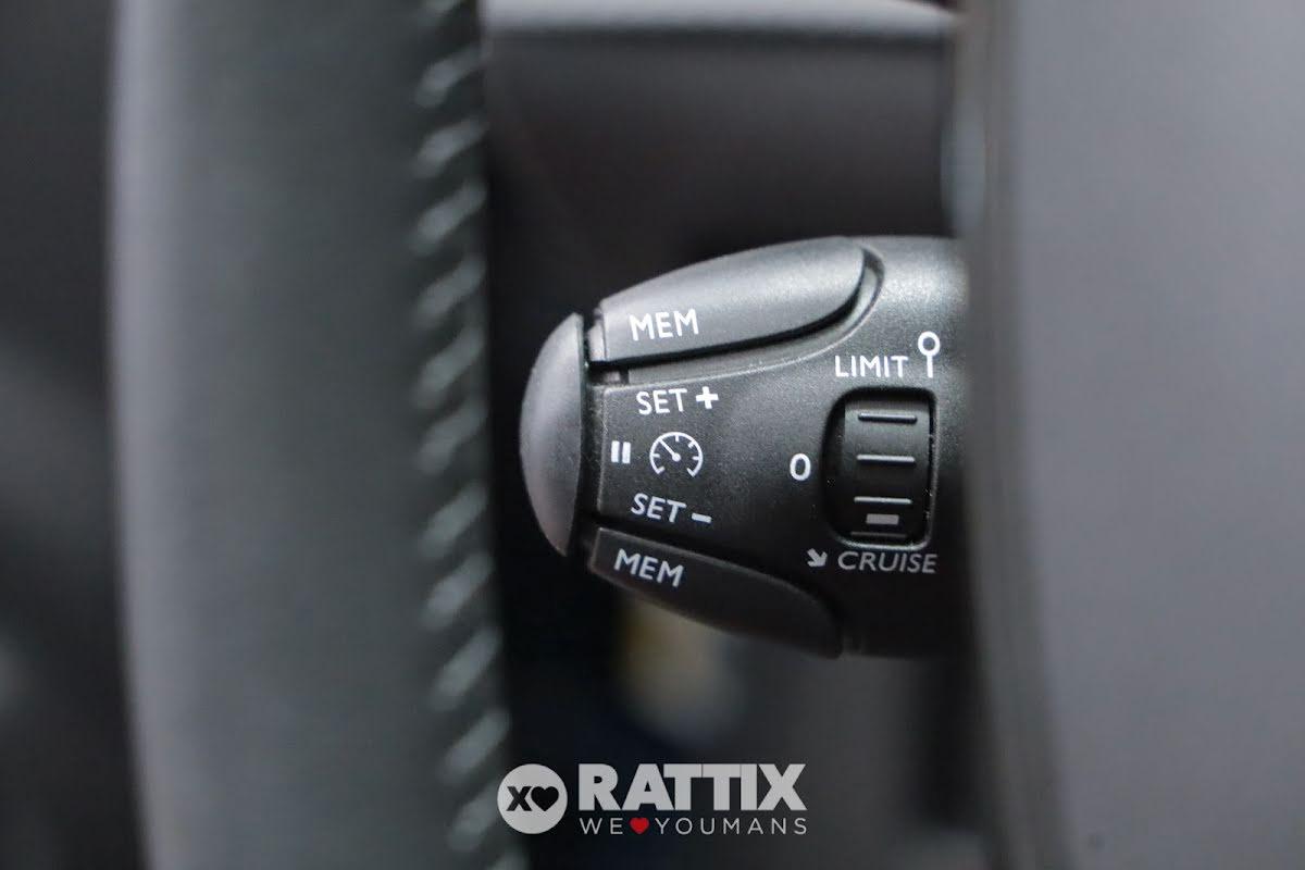 Peugeot 2008 1.2 Puretech 100CV Allure