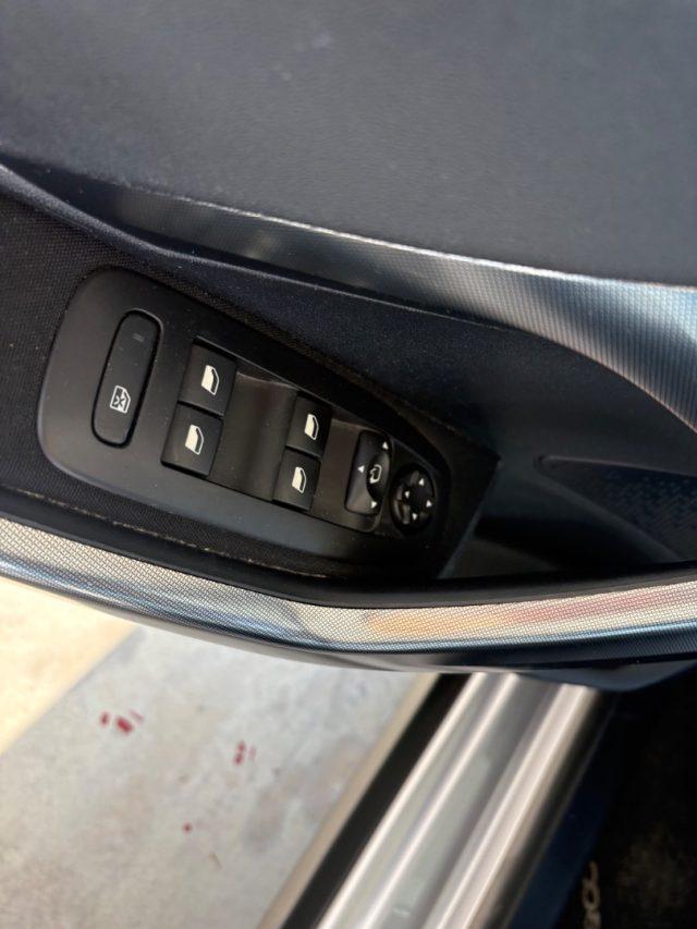 PEUGEOT 2008 1.1 BENZINA OK NEOP. CAMBIO AUT. KM CERTIFICATI