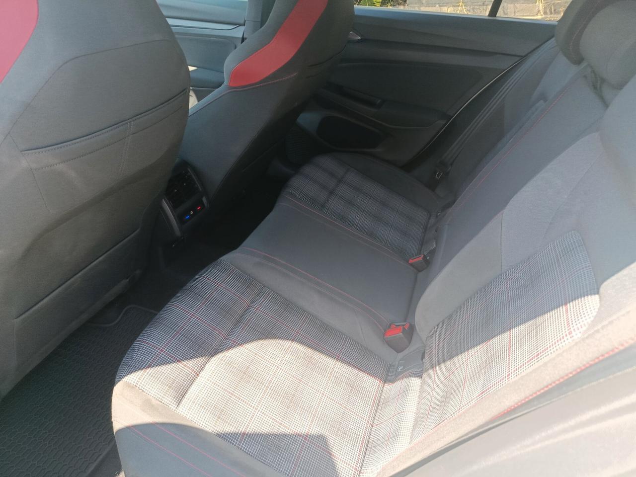 Volkswagen Golf GTI 2.0 TSI TCR DSG 5p. BlueMotion Technology