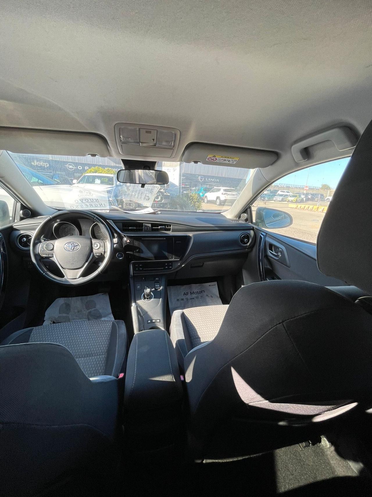 Toyota Auris 1.8 Hybrid Active