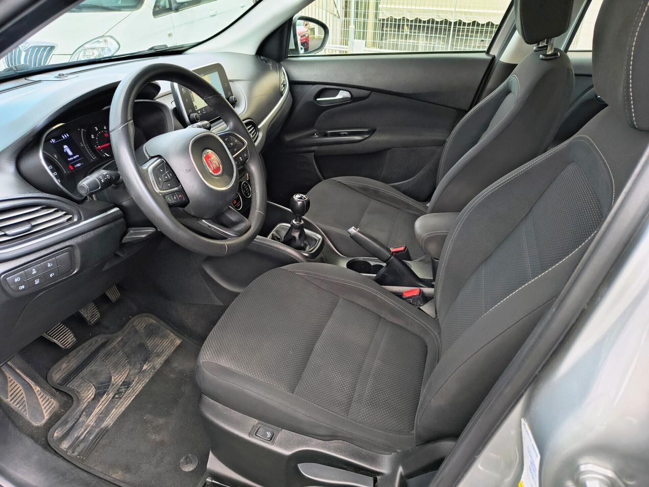 FIAT TIPO 1.6 DIESEL SOLO 115.000 KM LOUNGE 2019