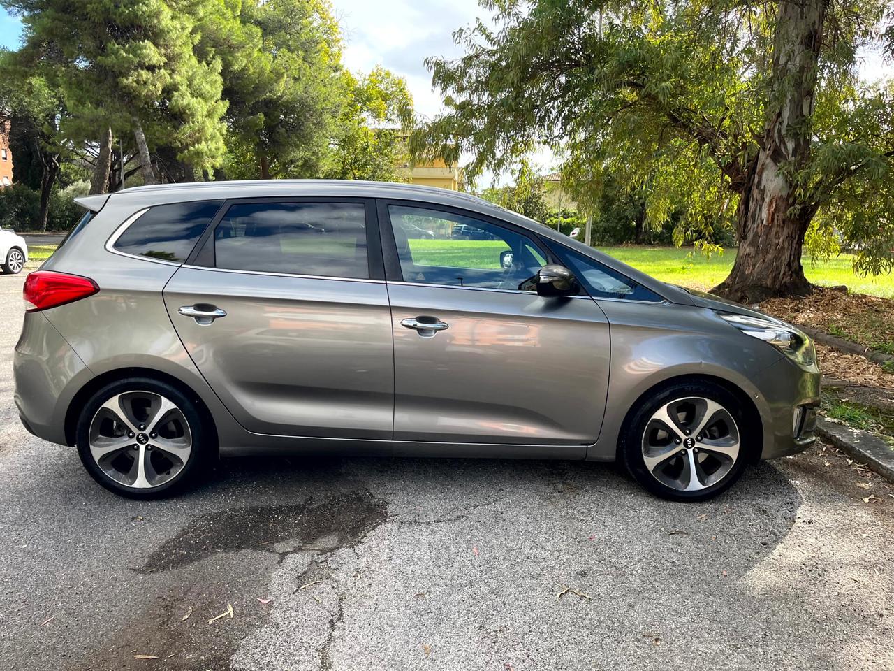 Kia Carens 24 MESI DI GARANZIA 1.7 crdi AUTOMATICA NEOPATENTATI