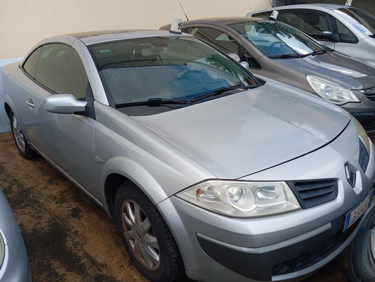 Renault Megane Mégane C-C 1.5 dCi/105CV Dynamique