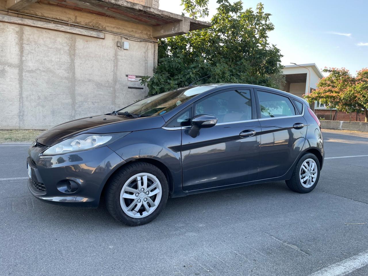 Ford Fiesta 1.4 TDCi 68CV 5 porte Titanium