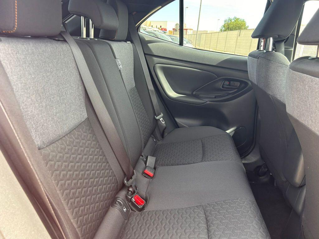 Toyota Yaris Cross 1.5 Hybrid Orange Edition