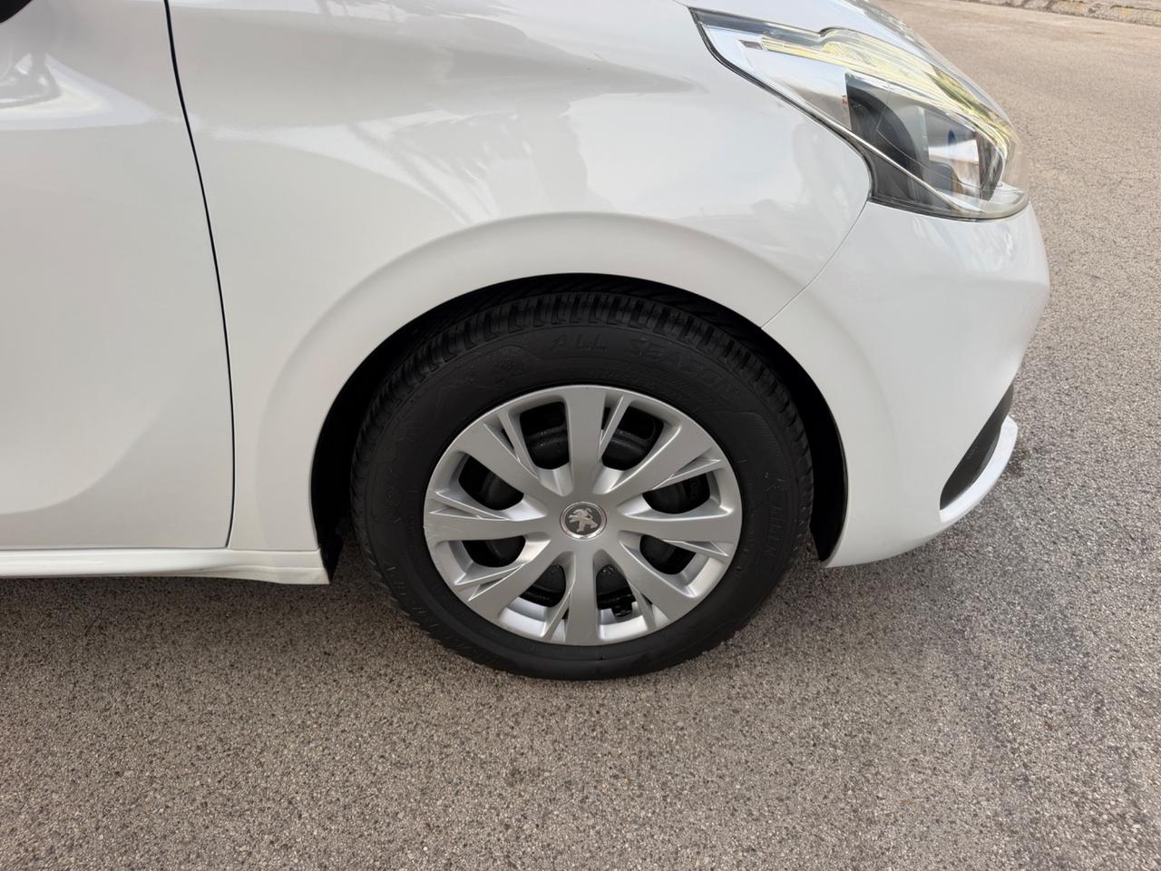 Peugeot 208 BlueHDi 1.6 Diesel 75 cv 2016