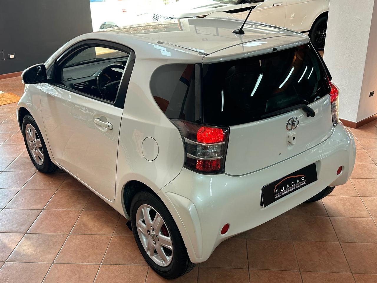 Toyota iQ 1.0 #12013