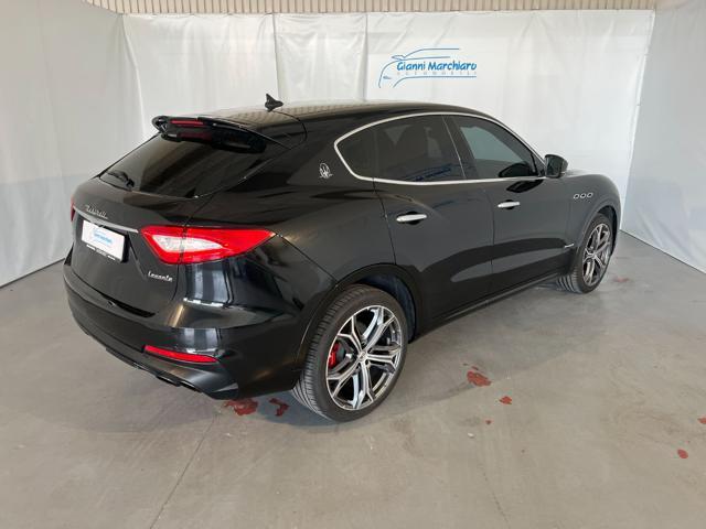 MASERATI Levante V6 Diesel 275 CV AWD Gransport