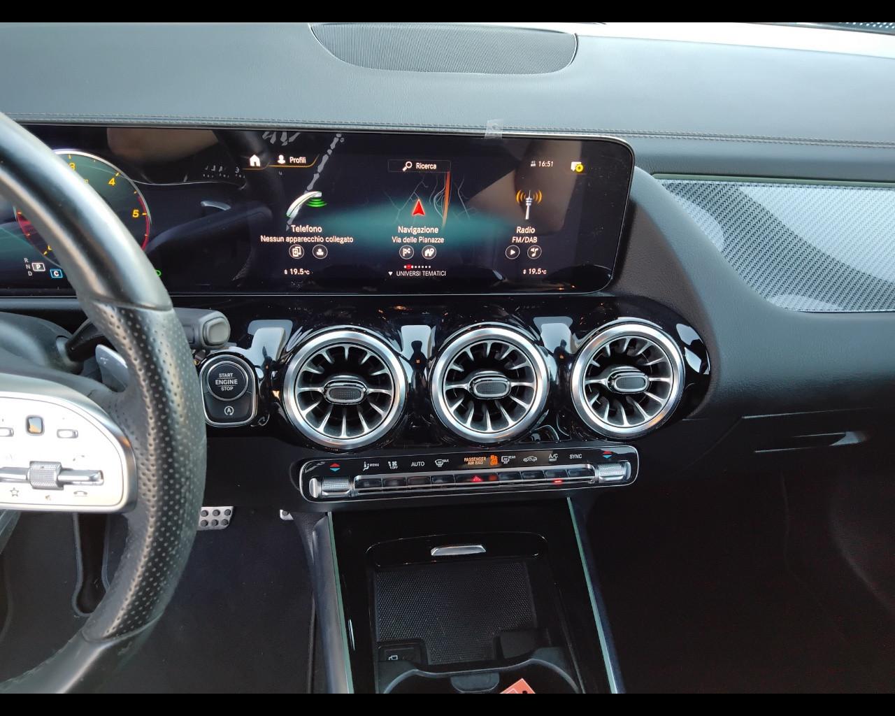 Mercedes-Benz GLA-H247 2020 - GLA 200 d Premium auto