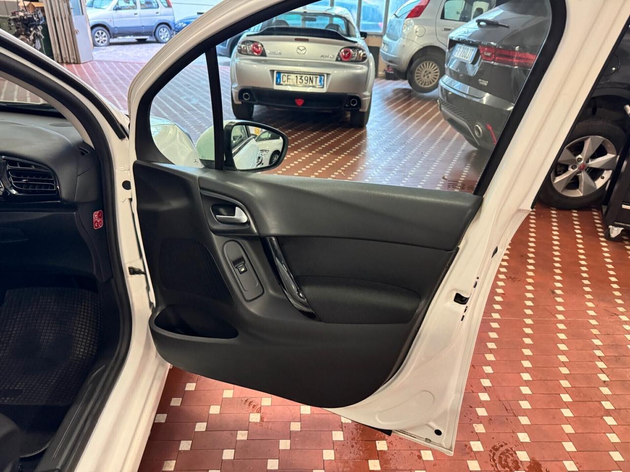 Citroen C3 PureTech 82 Monna Lisa - NEOPATENTATI