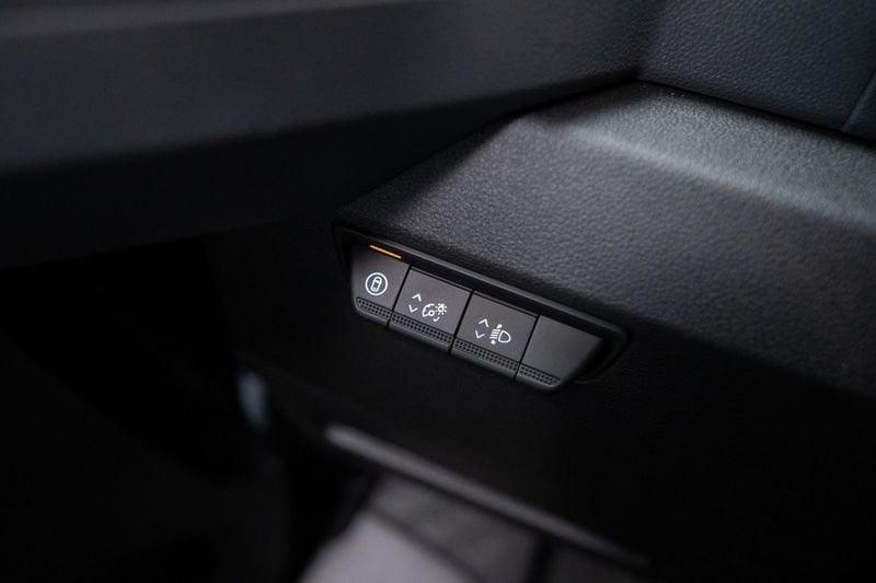 Renault Master Nuovo furgone M4HTFH 1 223 2M FG TA L2H2 T35 Blue dCi 130 E6E