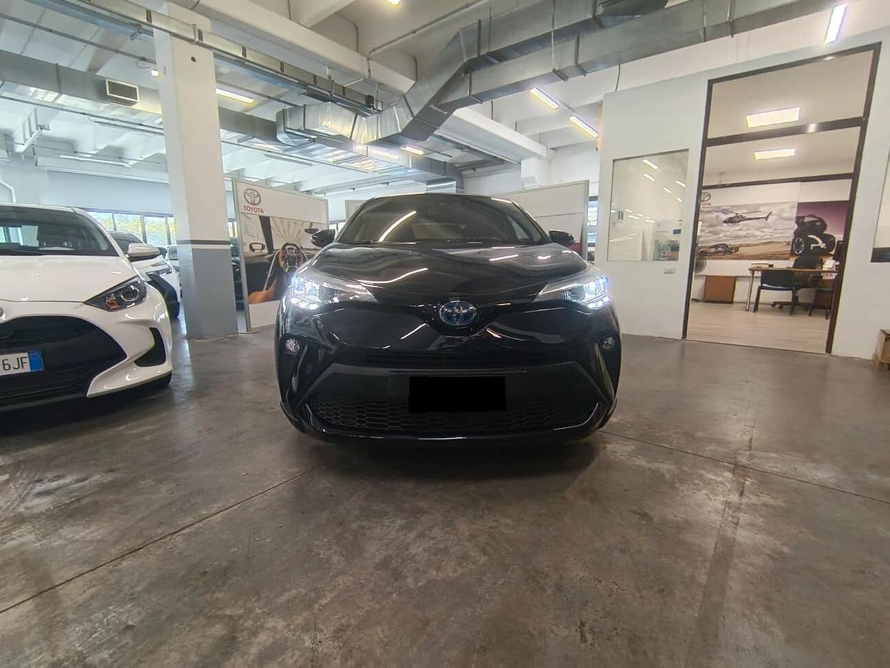 Toyota C-HR 1.8 Hybrid E-CVT Trend
