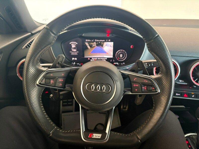 AUDI TT Coupé 2.0 TFSI quattro S tronic S line