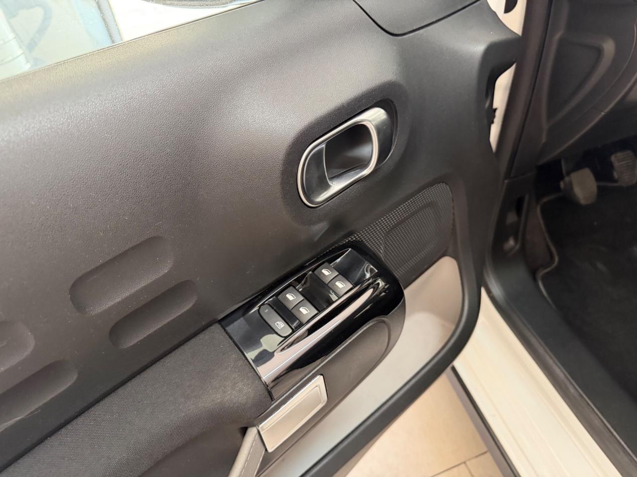 Citroen C3 1.6 BlueHDI 75 CV S&S Shine
