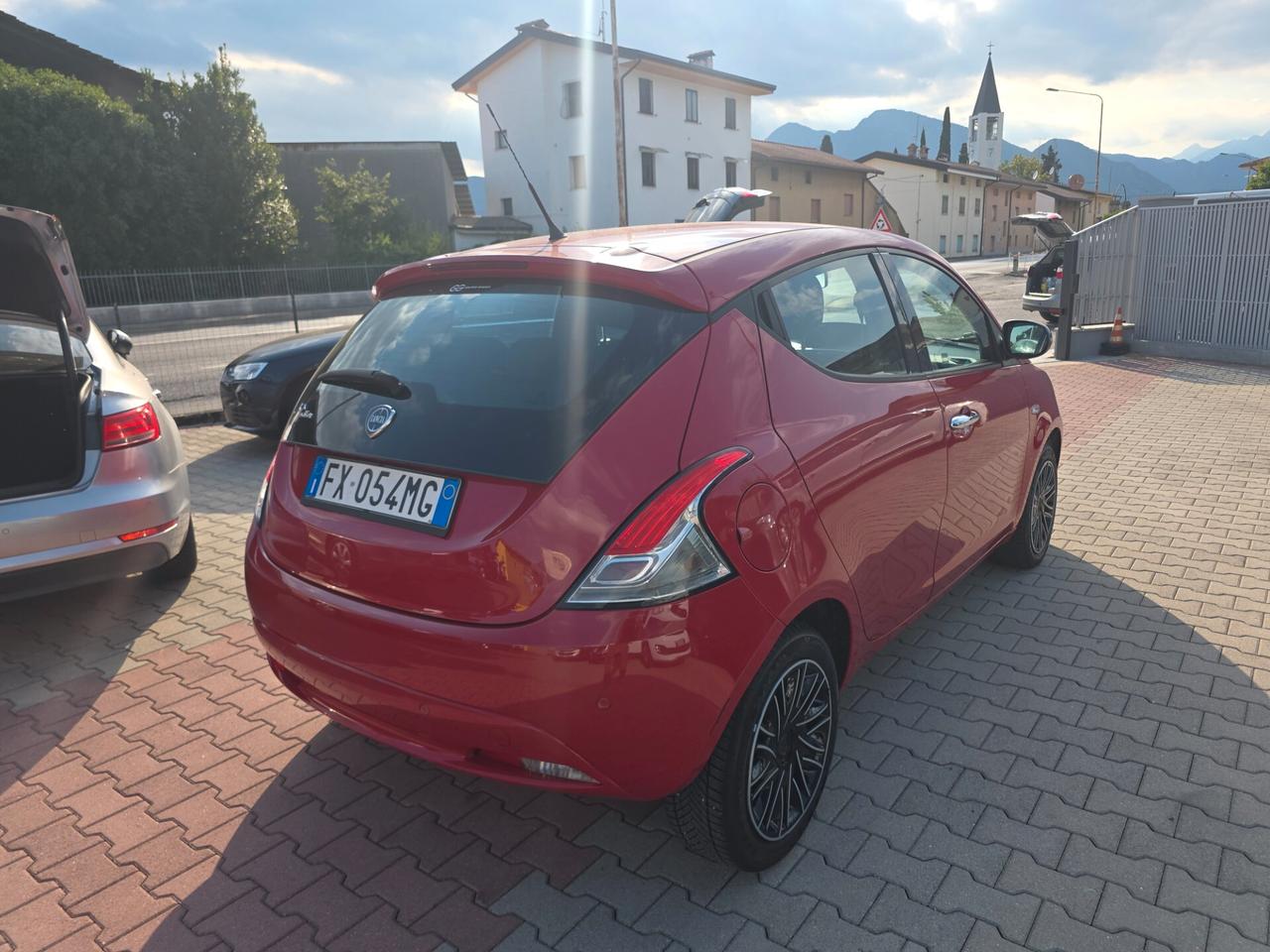 Lancia Ypsilon 1.2 69CV perfetta e garantita 12M