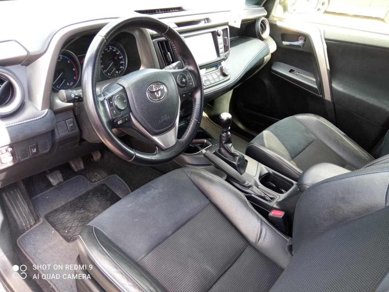 Toyota RAV 4 RAV4 2.0 D-4D 2WD Style