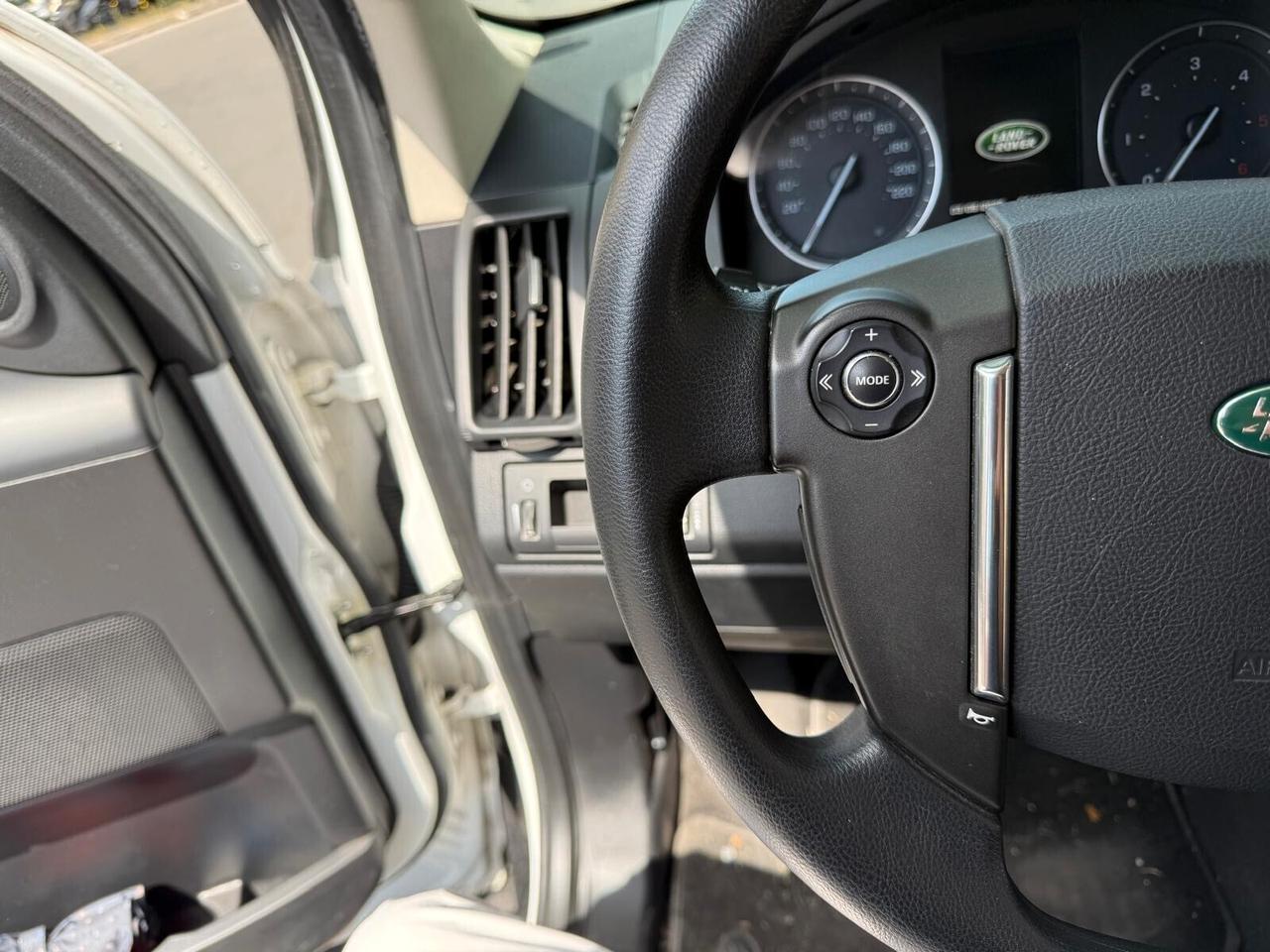 Land Rover Freelander 2.2 TD4 S.W. SE Manuale