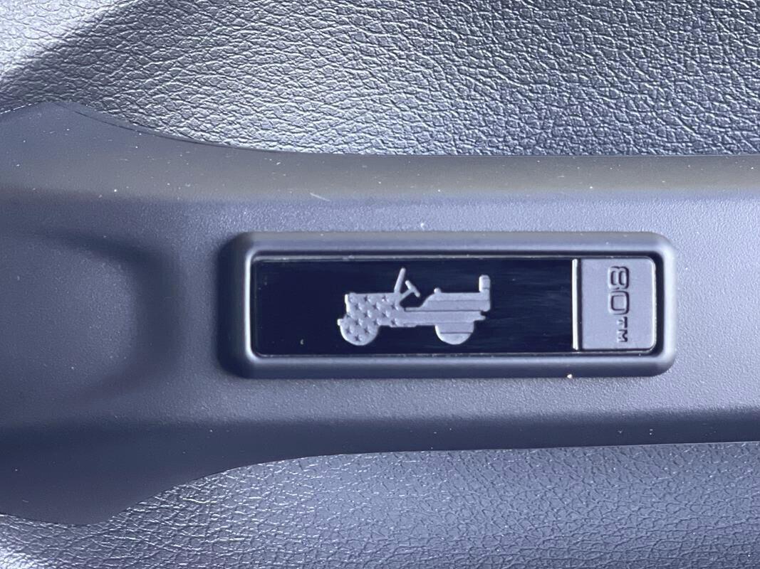 Jeep Renegade 1.6 Mjt 130 CV 80th Anniversary "Navi - Retrocamera - cerchi da 18°- pack black - vetri privacy - Interni specifici 80TH Anniversary in tessuto Premium"