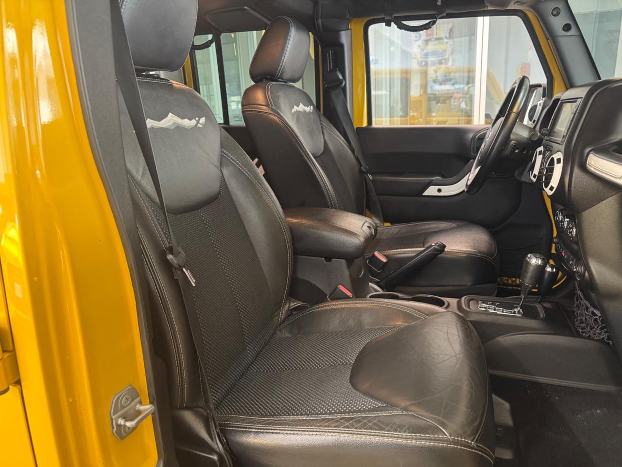 Jeep Wrangler Unlimited 2.8 CRD DPF Sahara