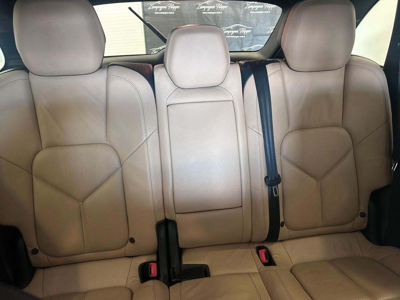 Porsche Cayenne 3.0 Diesel 245CV Platinum TETTO - 2014