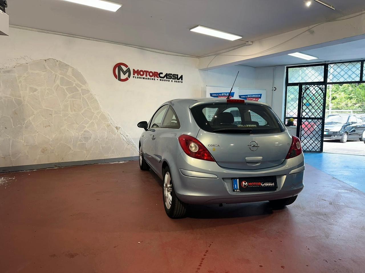Opel Corsa 1.2 3 porte Club