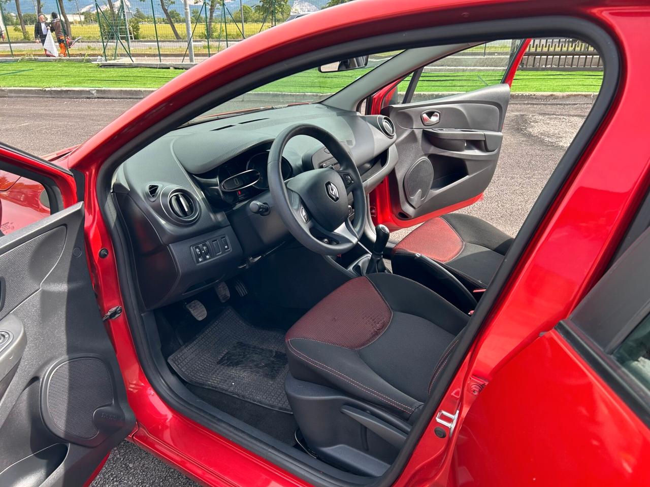 Renault Clio 1.5 dCi 8V 75CV Start&Stop 5 porte Duel