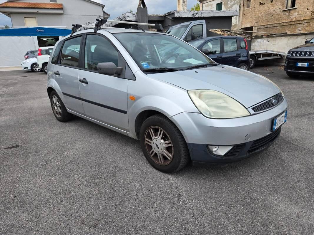 Ford Fiesta 1.4 tdci Ghia 5p