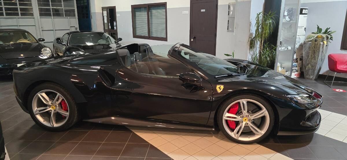 Ferrari 296 GTS *NUOVA - DEMO EXTRACAMPIONARIO *