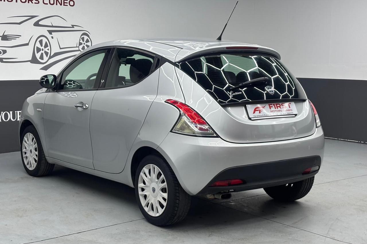 Lancia Ypsilon 1.2 69 CV 5 porte Platinum