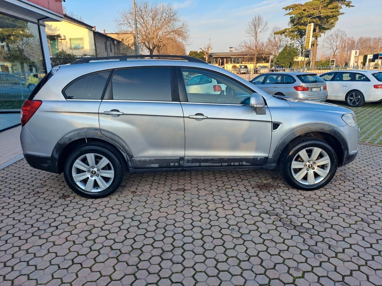 Chevrolet Captiva 2.0 VCDi LT 7 POSTI