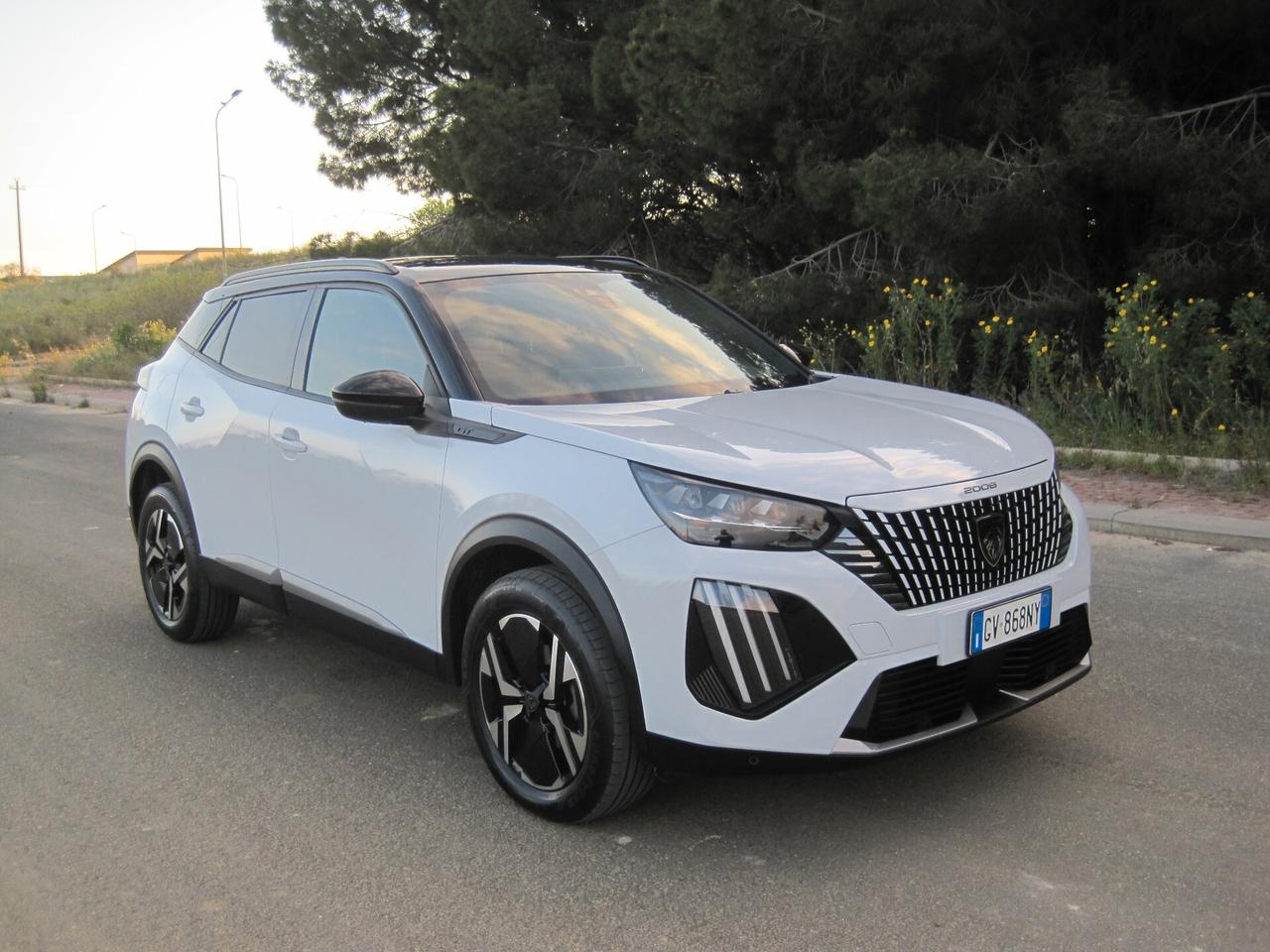 Peugeot 2008 PureTech 130 S&S EAT8 GT
