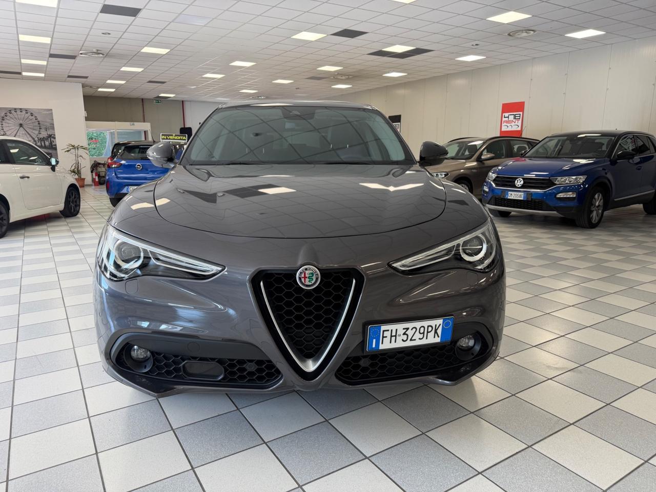 Alfa Romeo Stelvio 2.2 Turbodiesel 210 CV AT8 Q4 Super