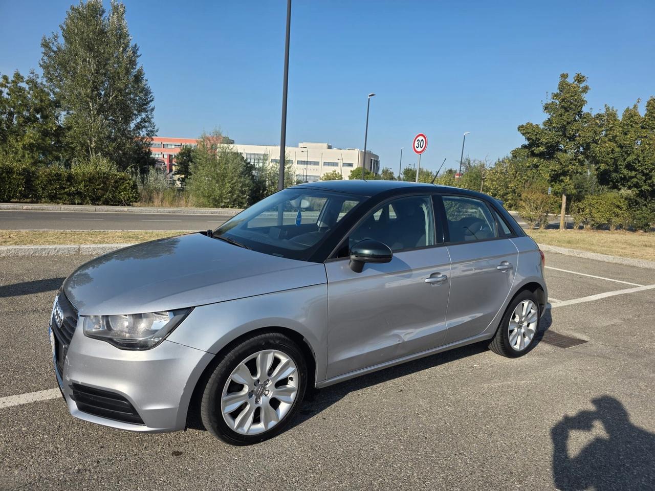 Audi A1 1.6 TDI S line edition plus