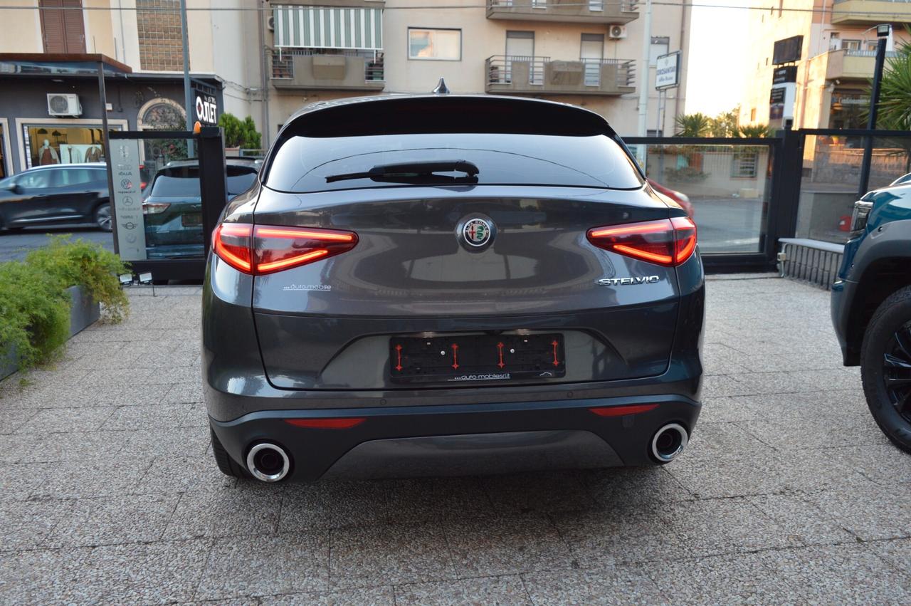 Alfa Romeo Stelvio 2.2 Turbodiesel 150 CV AT8 RWD Super