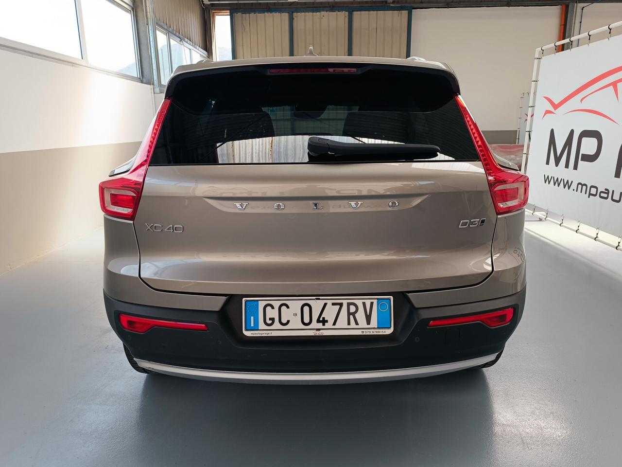 Volvo XC40 D3 AWD Geartronic Momentum Pro