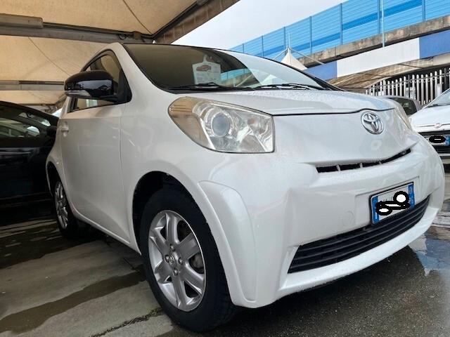 TOYOTA IQ AUTOMATICA